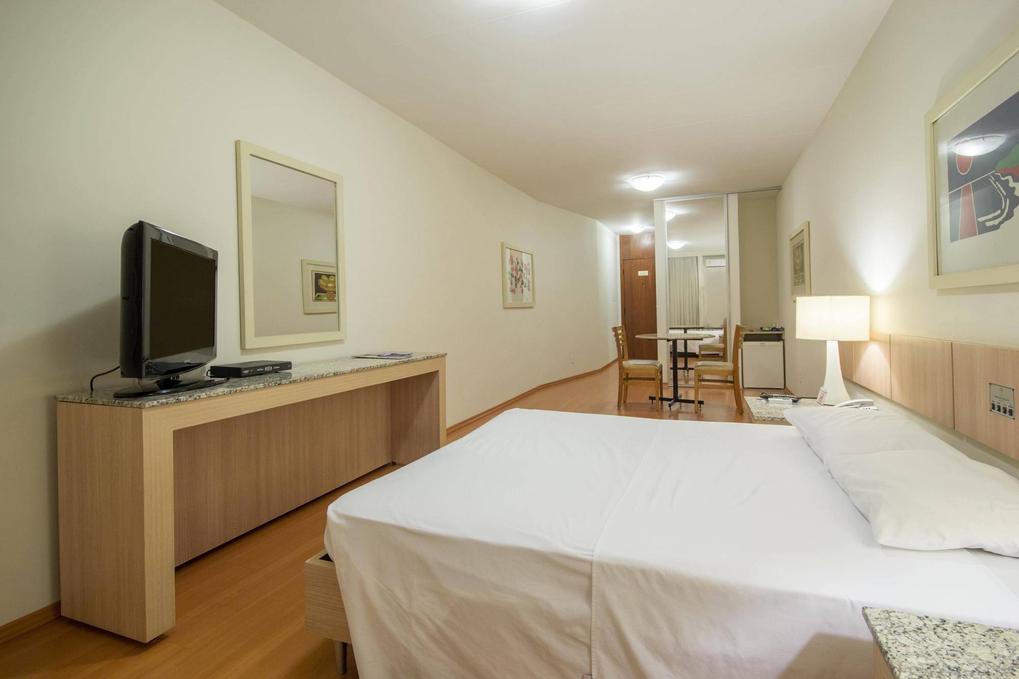 Hotel Crystal Londrina Exteriör bild