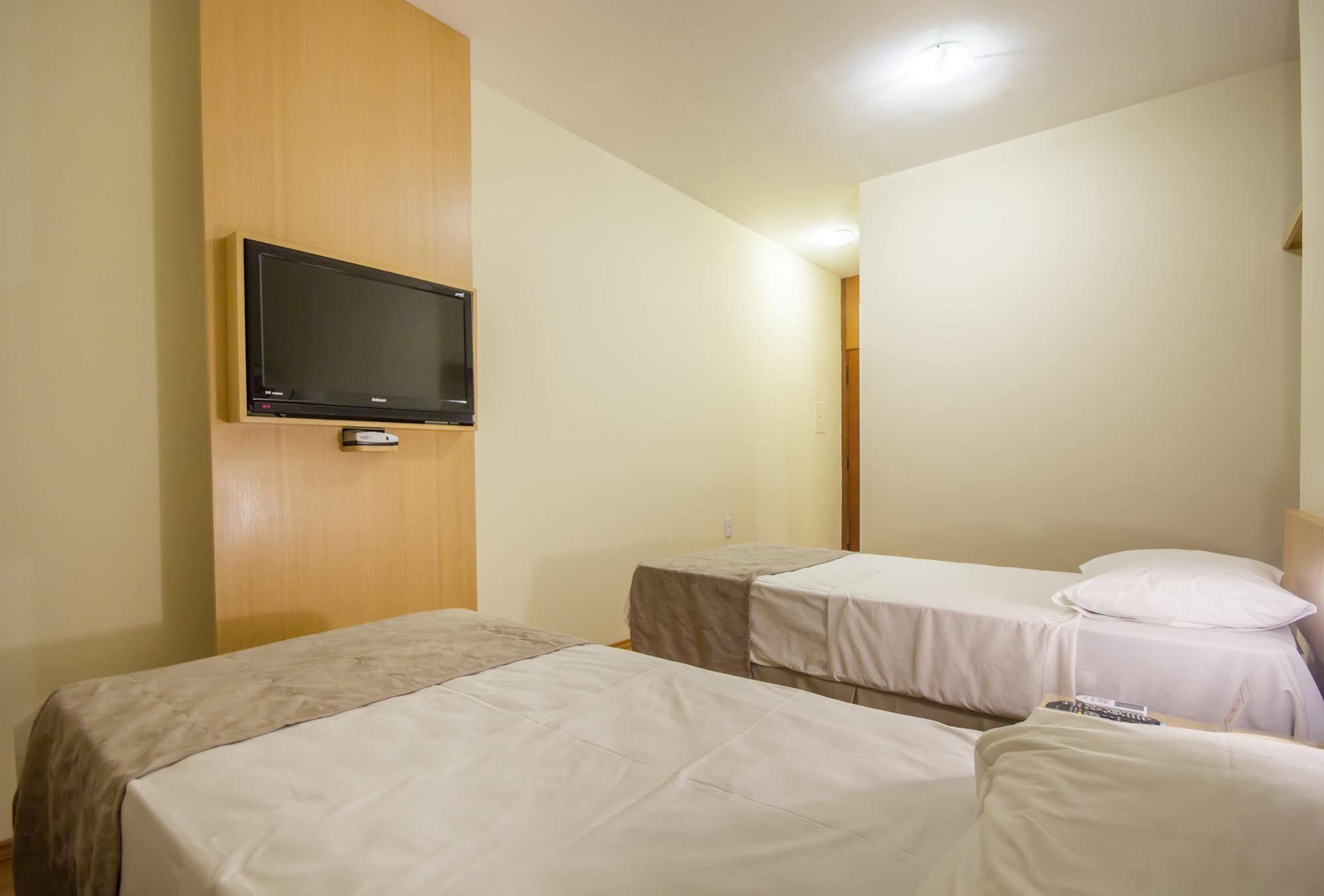 Hotel Crystal Londrina Exteriör bild